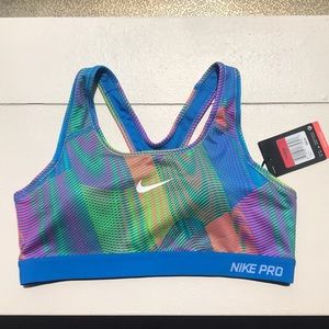 Nike pro sports bra